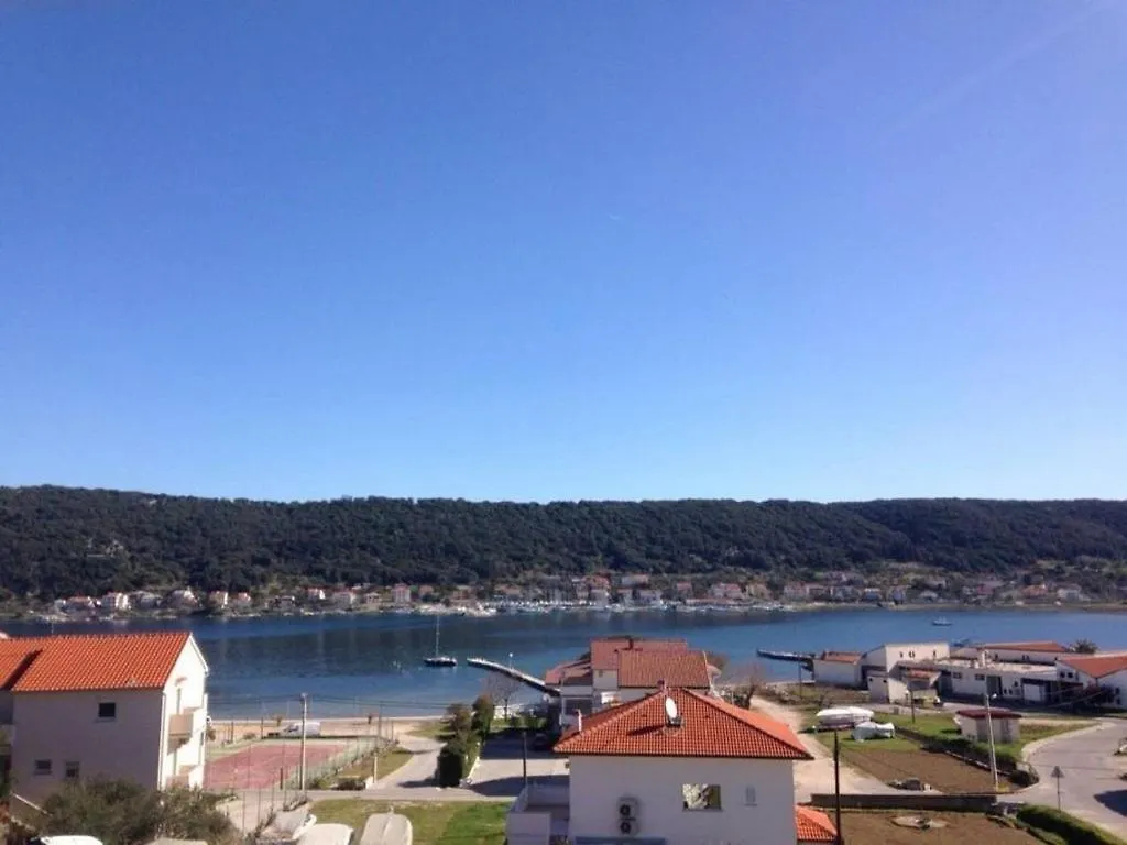 Apartments By The Sea Supetarska Draga - Donja, Rab - 15983