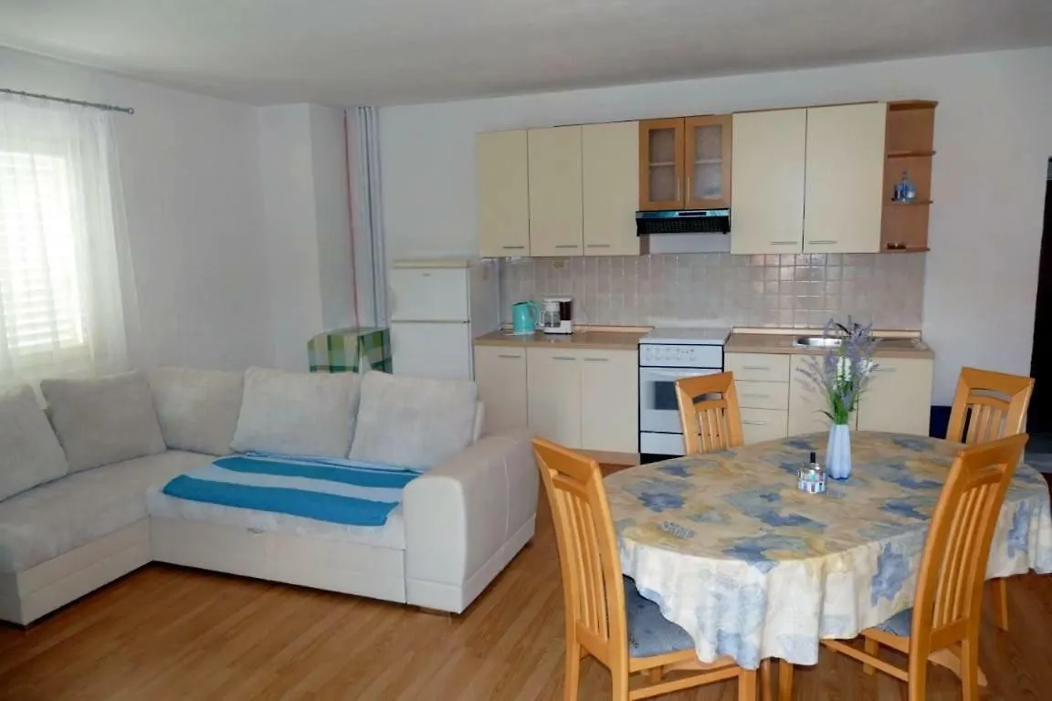 Apartments By The Sea Supetarska Draga - Donja, Rab - 15983